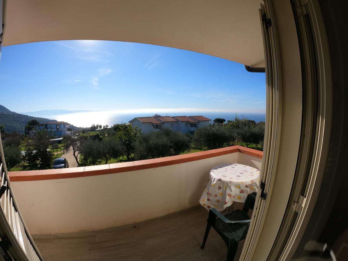 קאפו ואטיצ'אנו Agriturismo Seaview מראה חיצוני תמונה